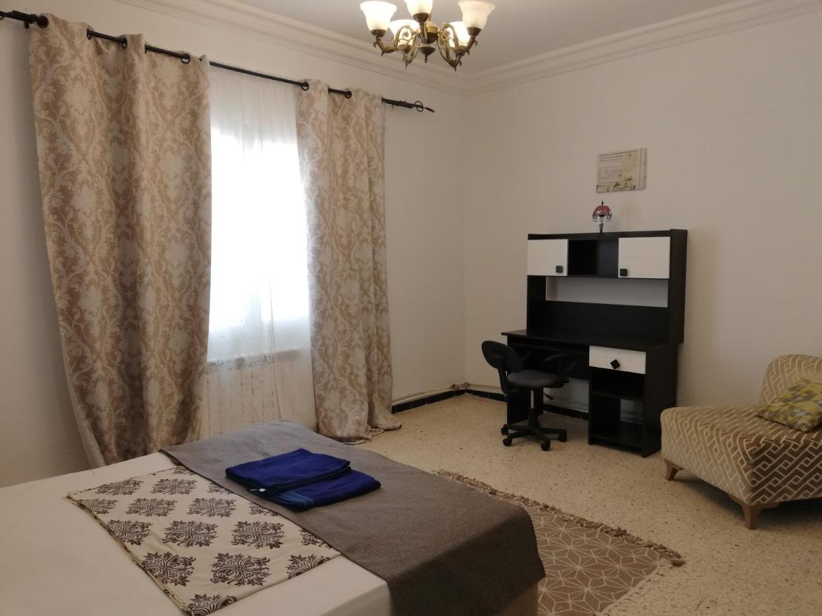 Residence Debbabi Sans Coupure D'Eau Monasztir Kültér fotó